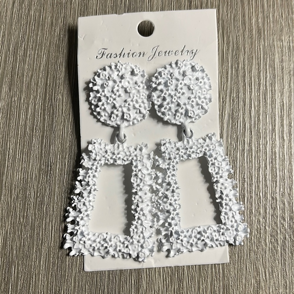 🌸7.50 Fashion Earrings